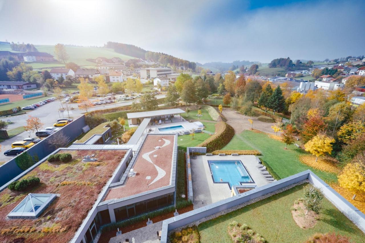 Hotel Lebensquell Bad Zell Exterior photo